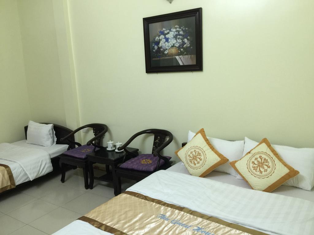 ทู เกสท์เฮาส์ Hotel นิญบิ่ญ ภายนอก รูปภาพ
