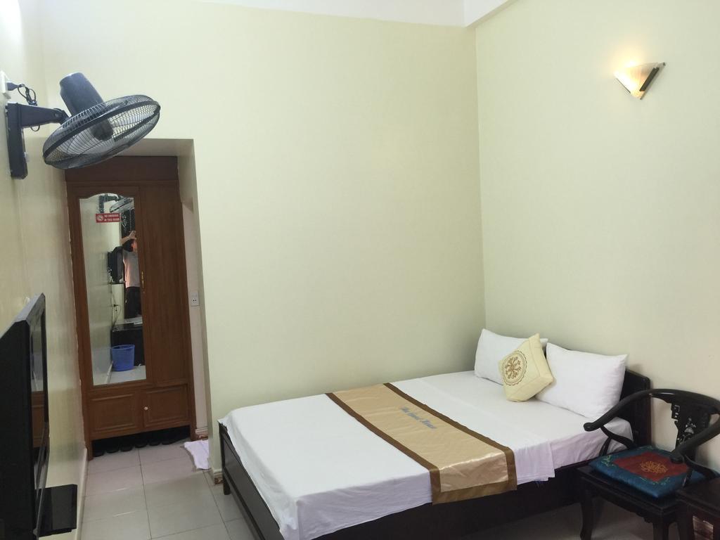 ทู เกสท์เฮาส์ Hotel นิญบิ่ญ ภายนอก รูปภาพ