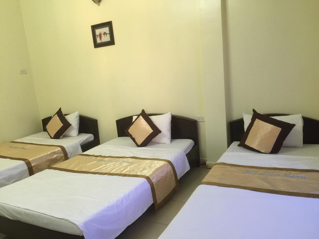 ทู เกสท์เฮาส์ Hotel นิญบิ่ญ ภายนอก รูปภาพ